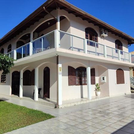 Apartamento De 2 Dormitorios Florianópolis Esterno foto