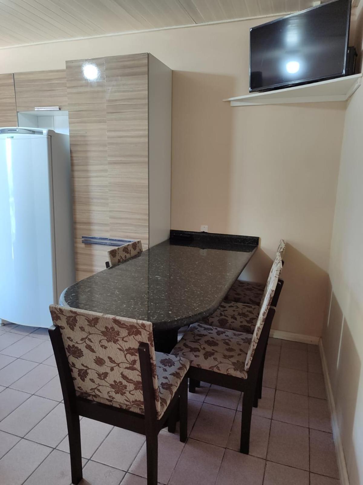 Apartamento De 2 Dormitorios Florianópolis Esterno foto